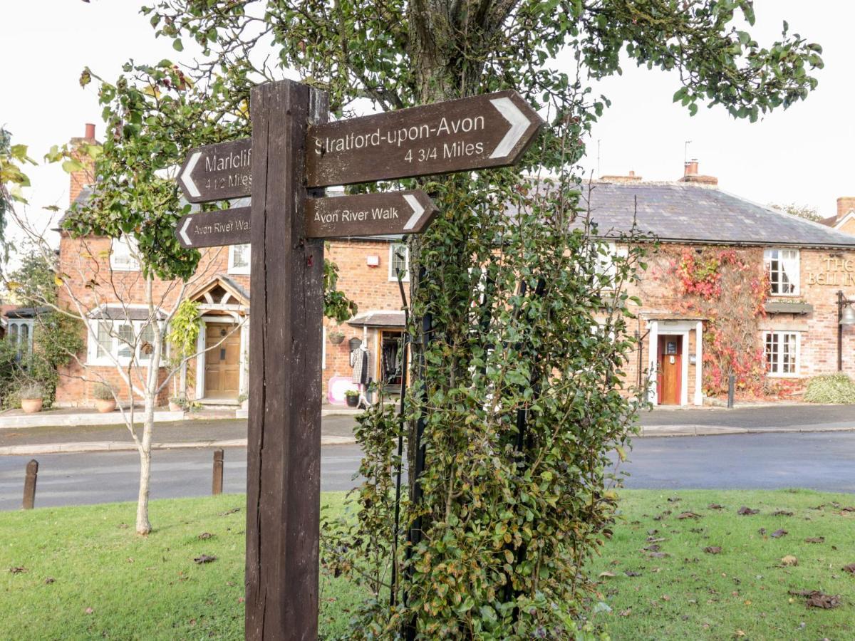 Walnut Cottage สแตรทฟอร์ด อะพอน เอวอน ภายนอก รูปภาพ